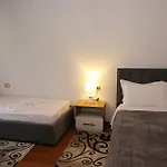 Mulliri Gjeroven Guest house Berat