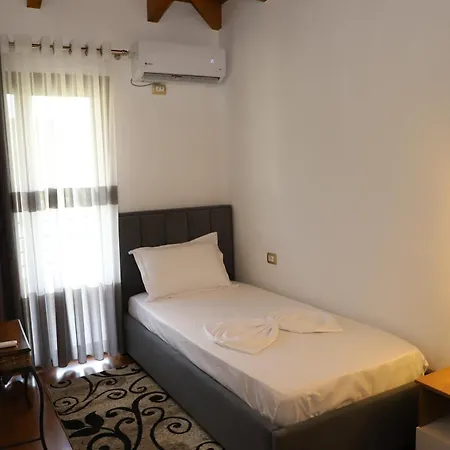 Mulliri Gjeroven Pensionat Berat