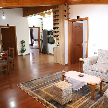 Mulliri Gjeroven Gæstehus Berat